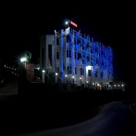 Sumeru Resort Pithorāgarh Exteriör bild