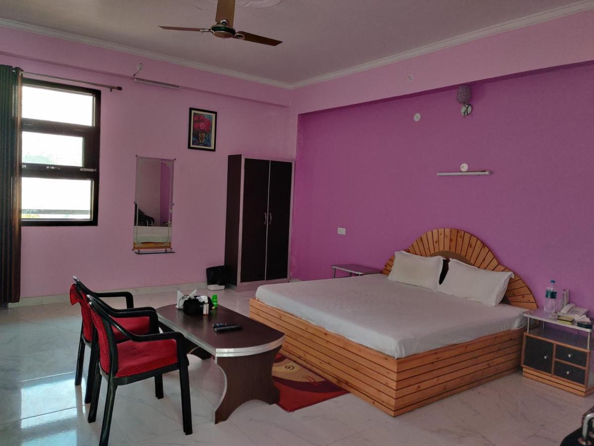 Sumeru Resort Pithorāgarh Exteriör bild
