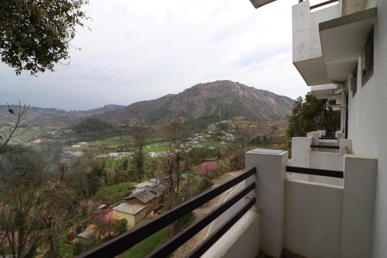 Sumeru Resort Pithorāgarh Exteriör bild