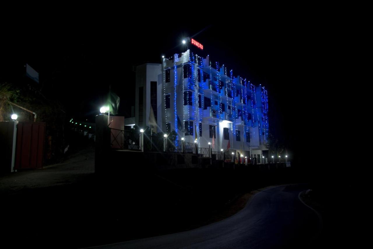 Sumeru Resort Pithorāgarh Exteriör bild